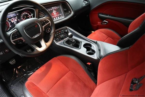 2017 Dodge Challenger R/T SRT HEMI 6.4L V8 SCAT PACK MANUAL Coupe for sale in Sumner, WA – photo 5