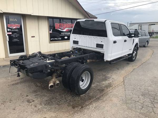 2017 Ford F350 SD XL Crew Cab Long Bed DRW White for sale in Bethel Heights, AR – photo 3