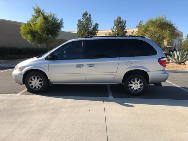 2005 Chrysler Town Country LX for sale in Corona, CA – photo 2