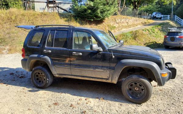 2004 Jeep Liberty 3 7 L 4x4 for sale in Vancouver, OR – photo 5