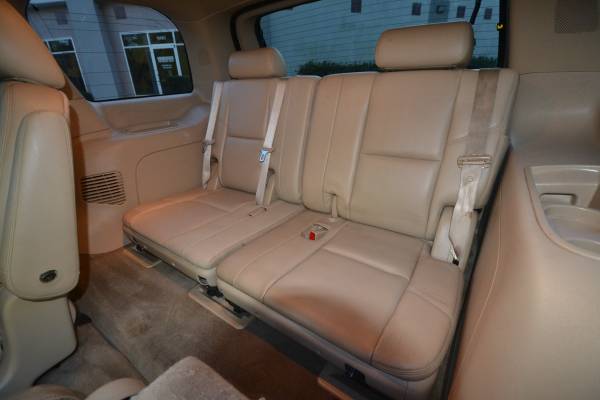 2011 CADILLAC ESCALADE - CLEAN TITLE - LOW MILES - LOADED -... for sale in Cary, NC – photo 19
