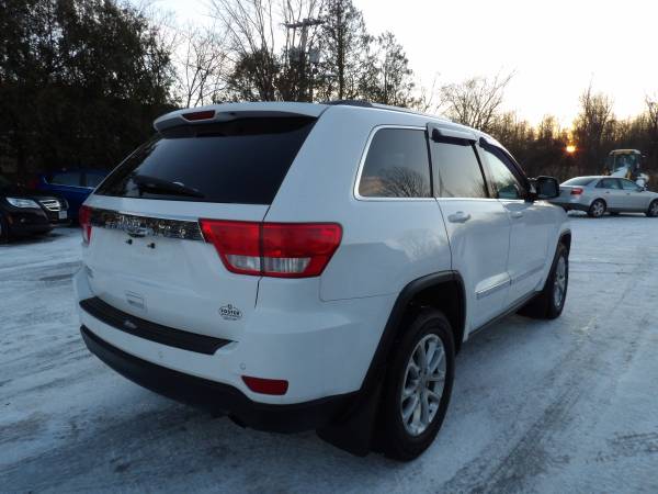 2013 JEEP GRAND CHEROKEE LAREDO 4x4 - - by dealer for sale in St. Albans, VT – photo 6