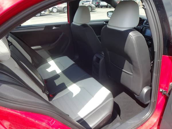 2016 Volkswagen Jetta 1.8T Sport PZEV 4dr Sedan 5M for sale in Crystal, MN – photo 12
