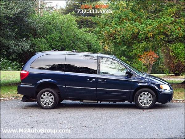 2006 Chrysler Town & Country Limited 4dr Extended Mini Van w/ Power... for sale in East Brunswick, NY – photo 6