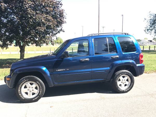 2002 Jeep Liberty SE **4WD** for sale in Greenwood, IN – photo 9