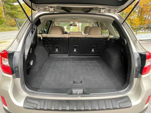 2016 SUBARU OUTBACK PREMIUM, VERY CLEAN - - by dealer for sale in Skyland, NC – photo 10