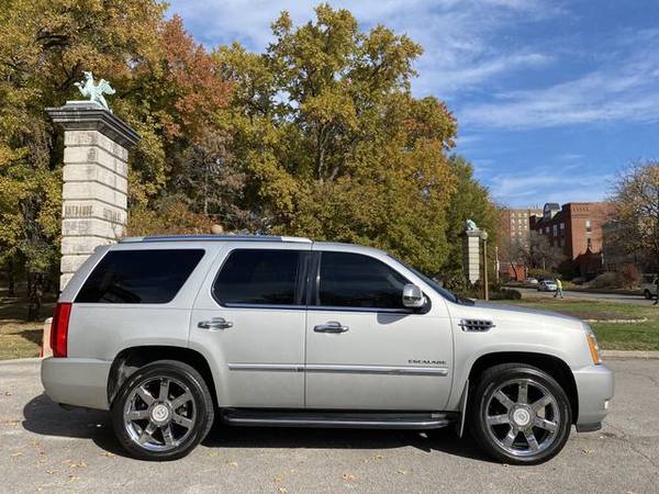 !! 2011 Cadillac Escalade !! - cars & trucks - by dealer - vehicle... for sale in Saint Louis, MO – photo 5