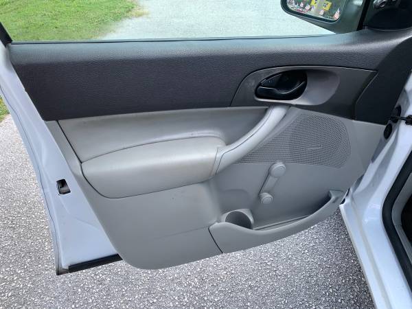 --- 07 Ford Focus One Owner Cold AC --- for sale in Hudson, FL – photo 13