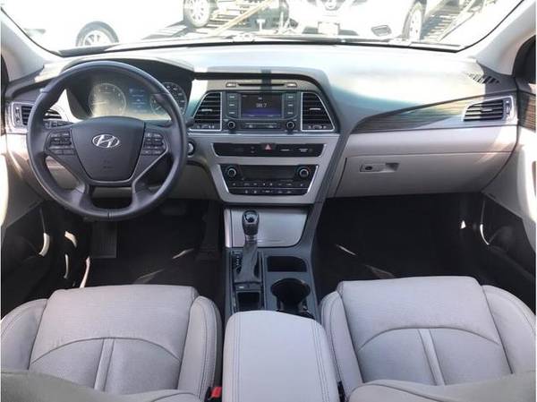 2015 Hyundai Sonata Limited Sedan 4D - We Welcome All Credit! for sale in Medford, OR – photo 15