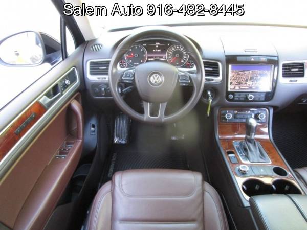 2013 Volkswagen Touareg TDI - 4WD - NAVI - BACK UP CAMERA - PANORAMIC for sale in Sacramento , CA – photo 7