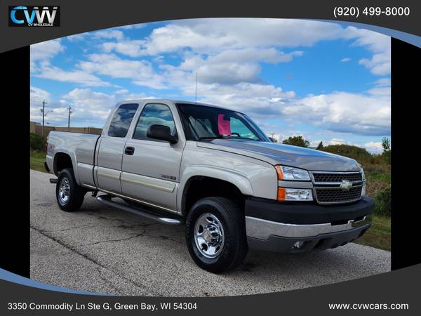 2005 Chevy Silverado 2500hd Ext Cab 4x4 - - by dealer for sale in Green Bay, WI